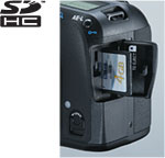 Compatibility with large-capacity SDHC memory cards for extended shooting sessions