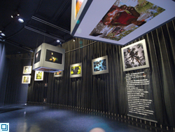 Gallery space during the Masato Terauchi photo exhibition