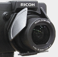 自動開閉式レンズキャップ LC-1 は レンズのせり出しによって自動開閉します