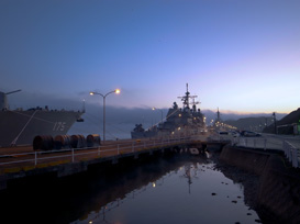 軍港の朝