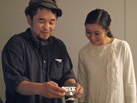 忽那汐里さんをゲストに迎え、TOMMY（www.super-sonic.jp）さんがPENTAX Q+02 STANDARD ZOOMで撮影しました。