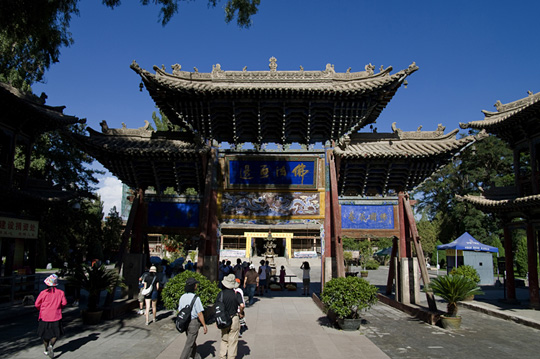 張掖の大仏寺の門