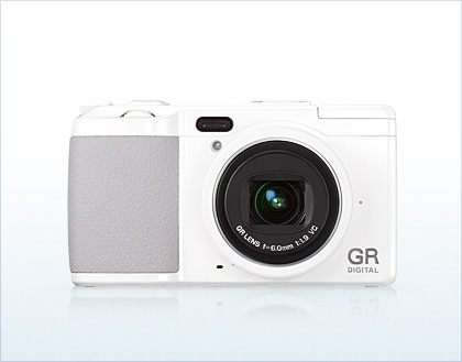 The GR DIGITAL IV WHITE EDITION