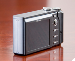 Easy to use owing to a large LCD and function-integrated ADJ button