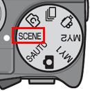 モードダイヤルを SCENE に合わせます