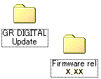 解凍された [Caplio R2 Update] フォルダをダブルクリックし、[Firmware rel 1.09] フォルダをダブルクリックします