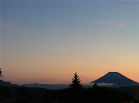 夕暮れの羊蹄山