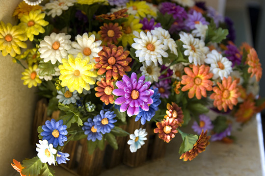 窓辺の造花