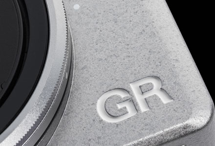 RICOH GR II Silver Edition