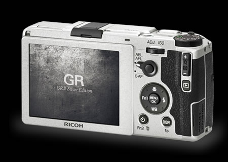 GR II シルバーエディション / GR II / デジタルカメラ / 製品 | RICOH 