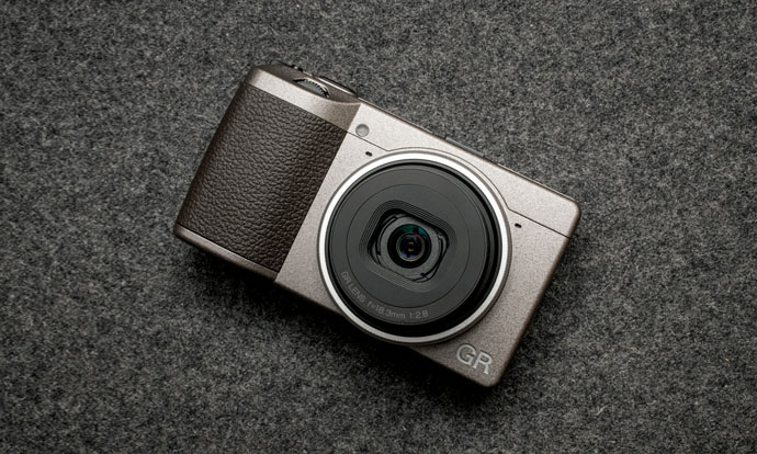 特別モデル / RICOH GR III / GR IIIx / デジタルカメラ / 製品 