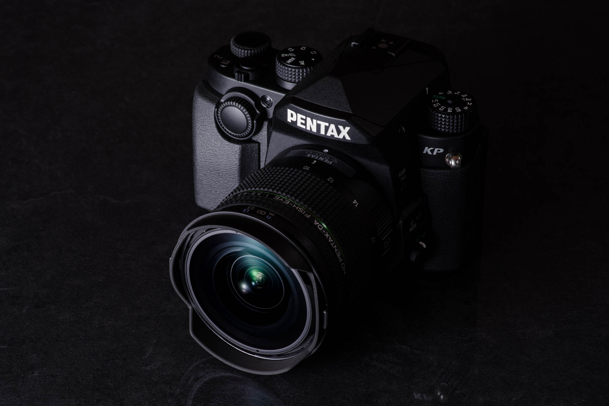 Featured02「HD PENTAX-DA FISH-EYE10-17mmF3.5-4.5ED」 | About
